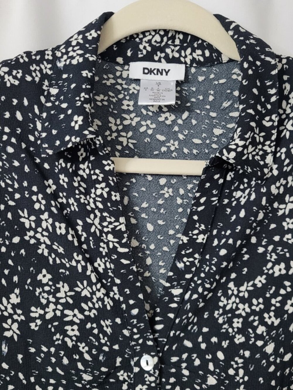 NWT DKNY Black & White Floral Ruched Midi Shirtdress - Picture 2 of 10